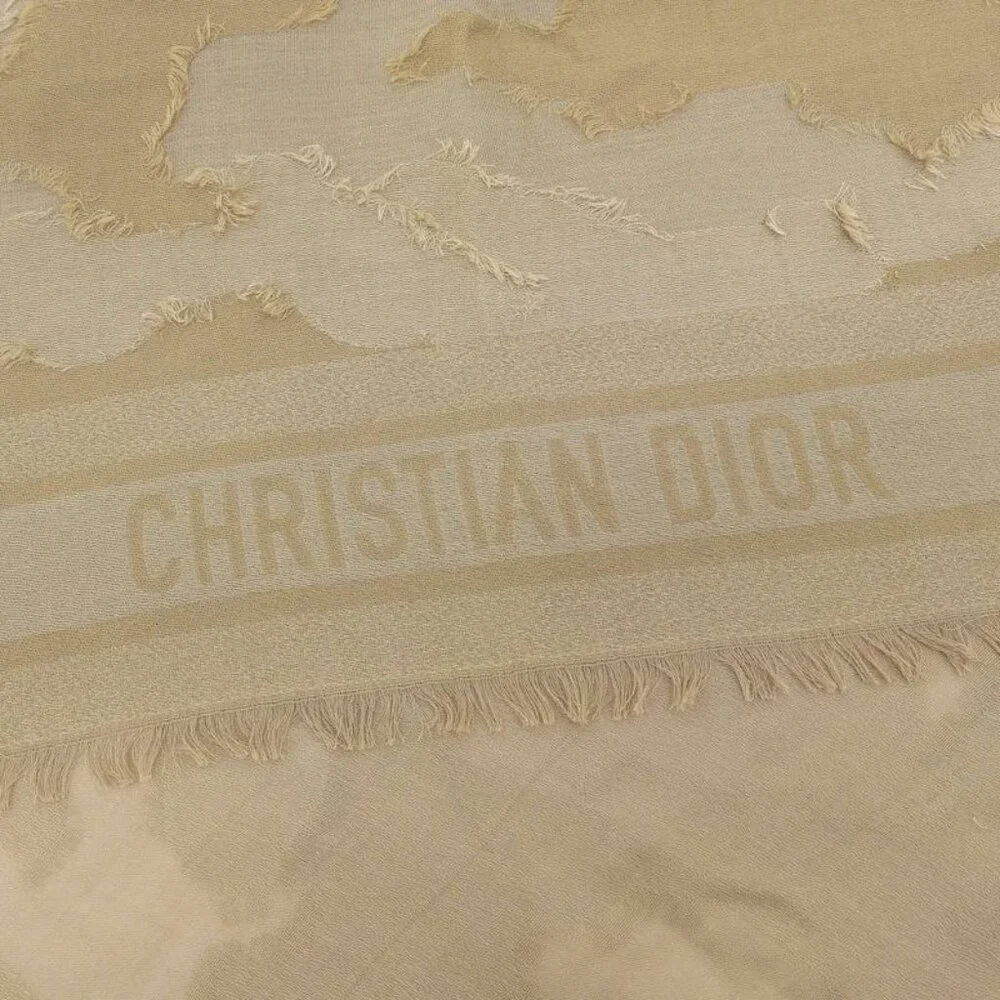 Dior item description